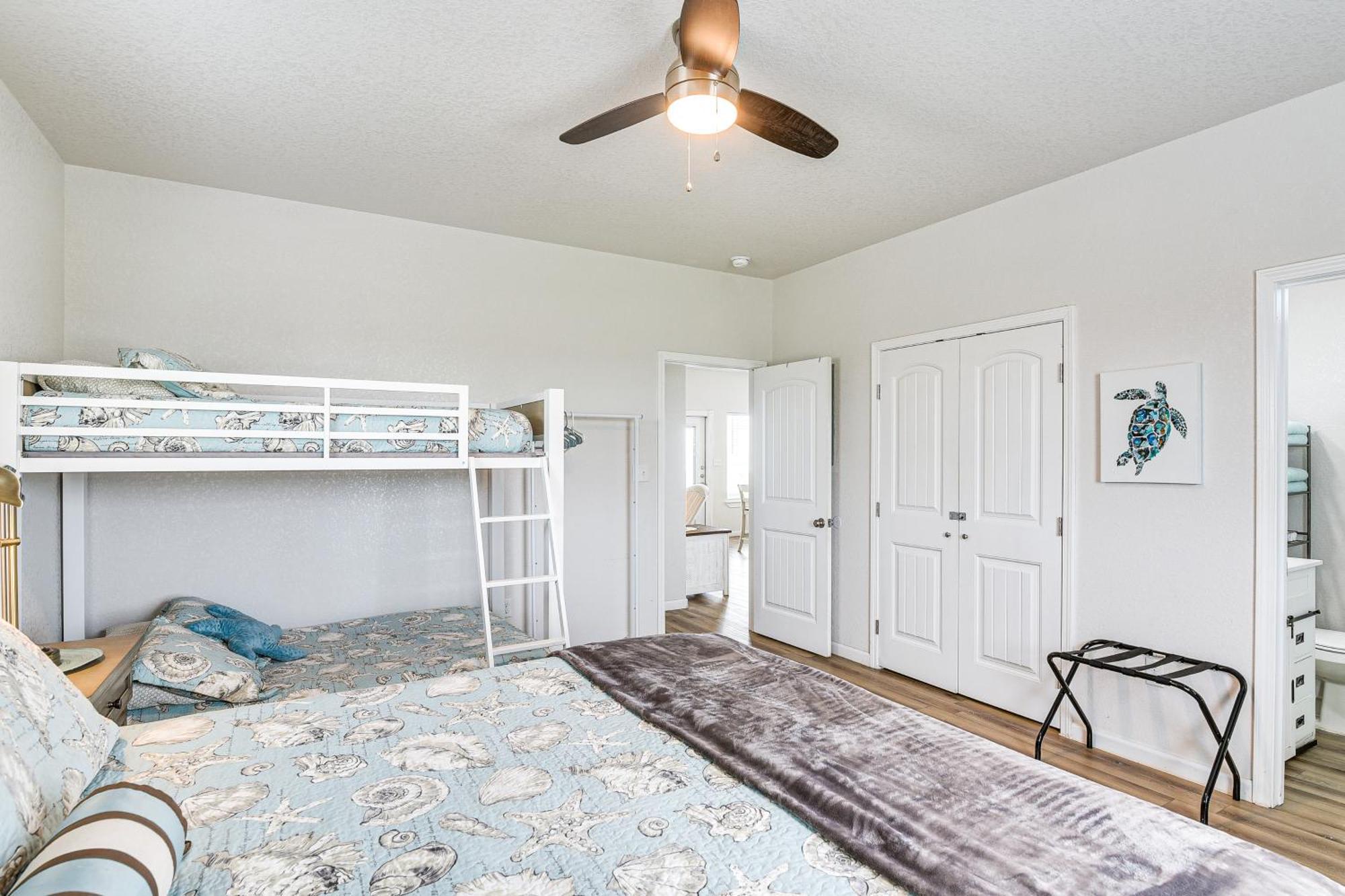 Beachfront Texas Retreat - 2 Decks, Patio And Views! 서프사이드 비치 외부 사진