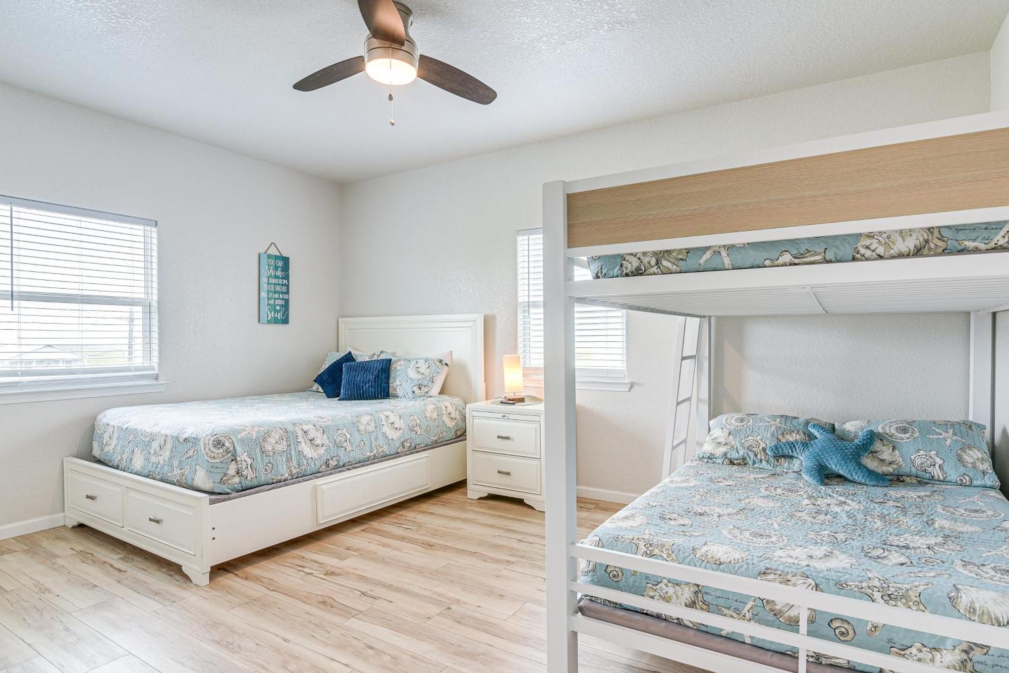 Beachfront Texas Retreat - 2 Decks, Patio And Views! 서프사이드 비치 외부 사진