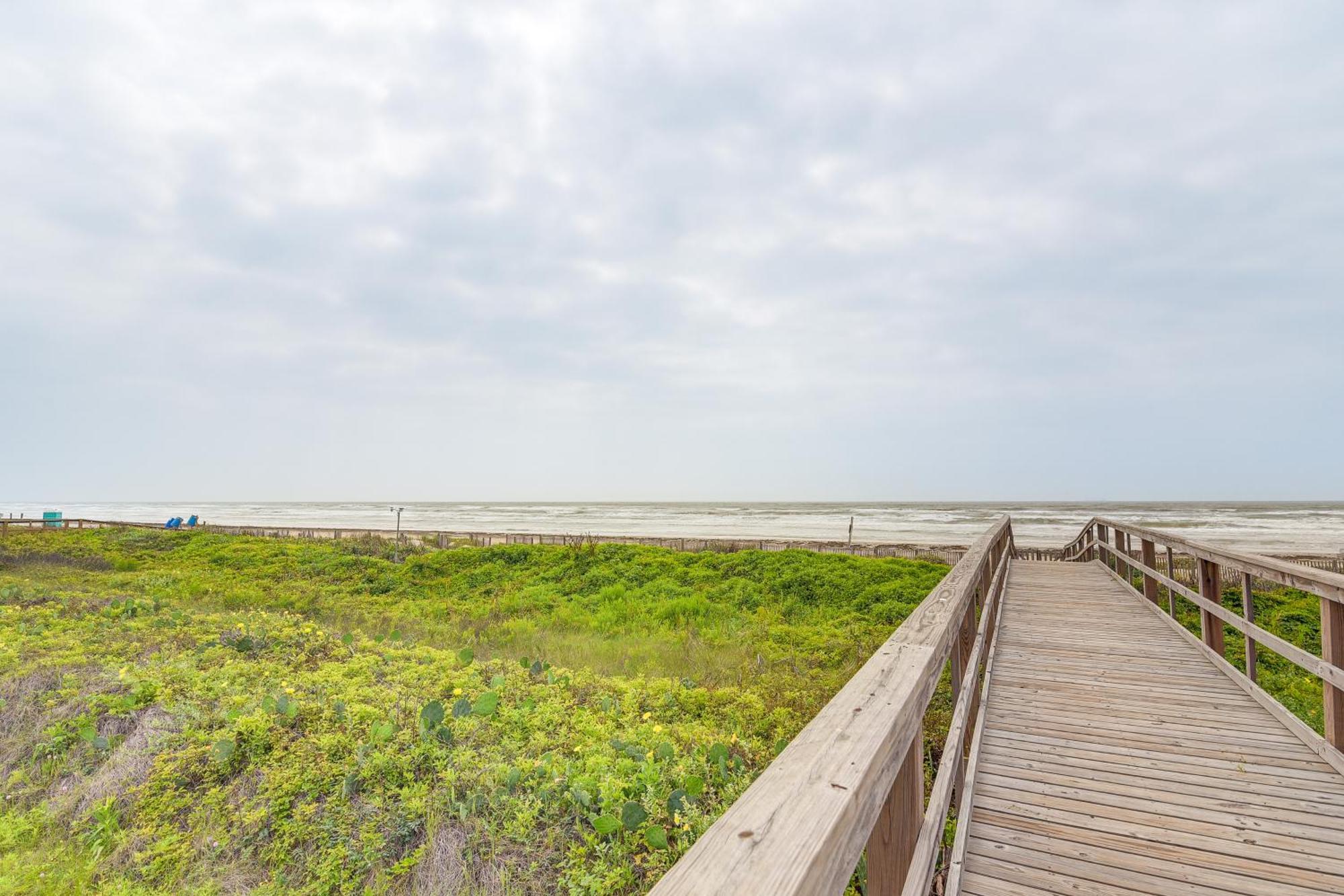 Beachfront Texas Retreat - 2 Decks, Patio And Views! 서프사이드 비치 외부 사진