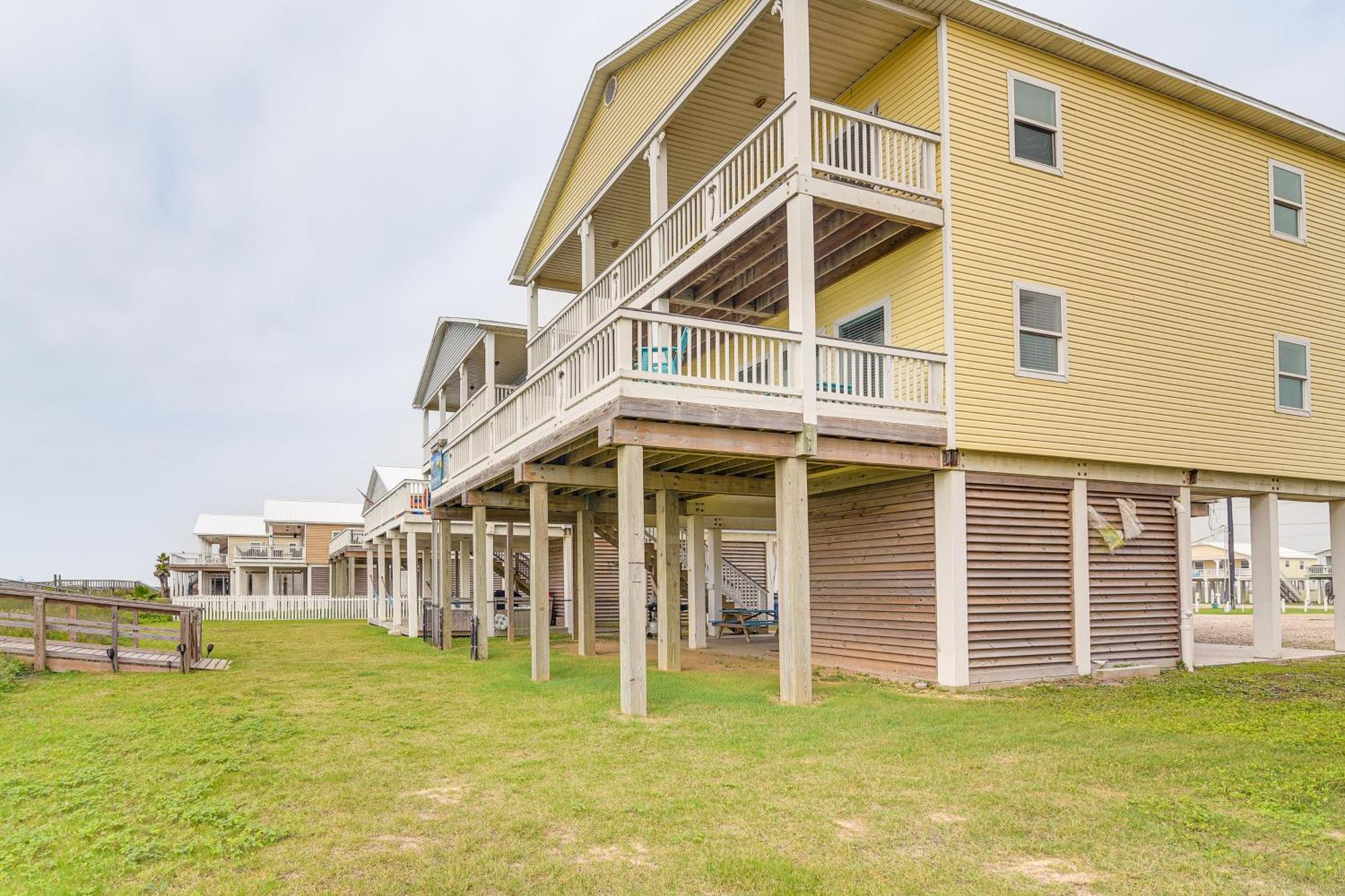 Beachfront Texas Retreat - 2 Decks, Patio And Views! 서프사이드 비치 외부 사진